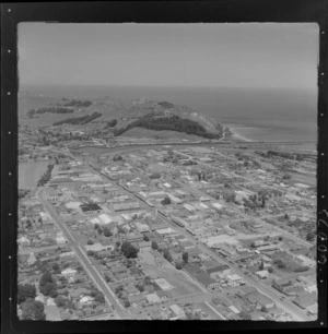 Gisborne, Poverty Bay, includes entrance to Harbour