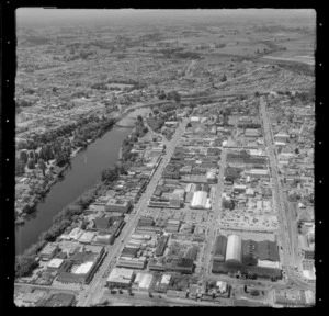 Hamilton City with the Waikato River and Bridge Street Bridge, with Victoria Street and Anglesea Street, Waikato Region