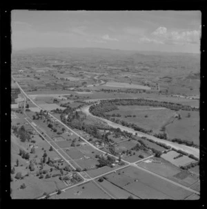 Ormond, Poverty Bay, showing rural area and Waipaoa River