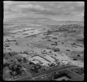 Bunnythorpe, Manawatu-Whanganui, includes township, housing and farmland