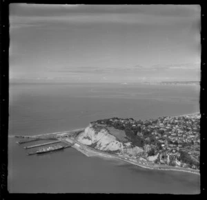 Napier, Hawkes Bay, includes wharf, boats, shoreline and housing