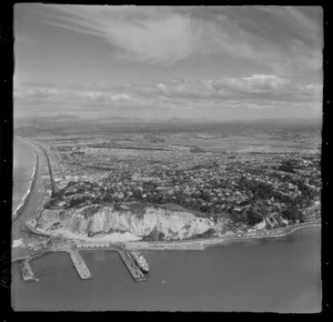 Napier, Hawkes Bay, includes wharf, boats, shoreline and housing