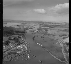 Mercer, Auckland, including Waikato River