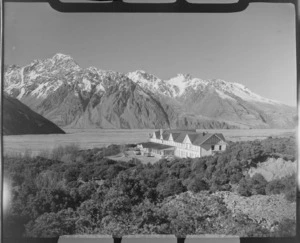 The Hermitage, Mount Cook Village, with the Burnett Mountain Range beyond, Mount Cook National Park, Canterbury Region