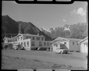 Fox Glacier Hotel, Mount Cook Region