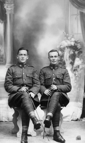 Photograph of Maurice Luxford and another unidentified soldier