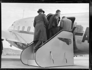 Passengers embarking on Lockheed Lodestar aircraft 'Karoro', Rongotai airport, Wellington