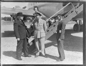 Fraser, Rt Hon Prime Minister at Whenuapai With Squadron Leader Adams (capt a/c) and Leo White prior to departing for England