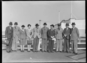 Unidentified members of Lord Winster's party, Mechanics Bay, Auckland