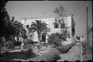 Headquarters of 2 NZEF in Santo Spirito, Italy, World War II - Photograph taken by George Bull