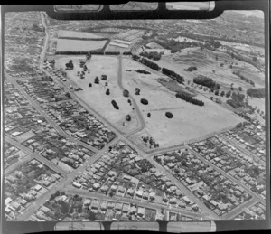 Queen Street, Onehunga, Auckland, includes One Tree Hill/Maungakiekie Domain and housing