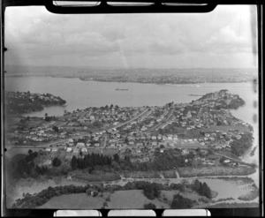 Northcote Peninsula with Onepoto Domain in foreground and Northcote Point residential area beyond, looking to the Waitemata Harbour and Auckland City