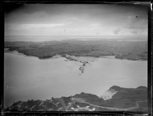 Te Tokoroa Reef showing upper Waitemata Harbour, from Kauri Point to Point Chevalier, Auckland