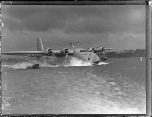 TEAL Short Tasman Flying Boat ZK-AMD 'Australia' taxiing on Auckland Harbour, Mechanic's Bay, Auckland City