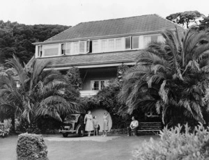 Hibberd family and their house in Days Bay, Eastbourne, Lower Hutt