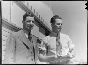 North Island Air Pageant with Kelvin Day, on left and Doug Greig (Aircraft Service) on right