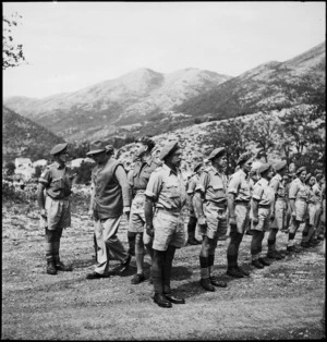Prime Minister Peter Fraser inspecting 7 NZ Anti-Tank Regiment in Italy, World War II - Photograph taken by M D Elias