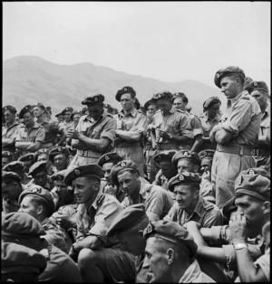New Zealand troops listen to address by Prime Minister Peter Fraser at the Italian Front, World War II - Photograph taken by M D Elias