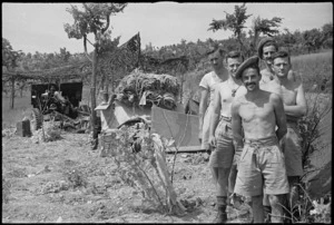 New Zealand gunners near their gun positions in the Sora area, Italy, World War II - Photograph taken by George Kaye