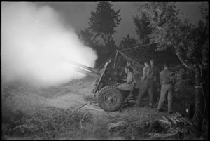 New Zealand 25 Pounder firing at night near Sora, Italy, World War II - Photograph taken by George Kaye