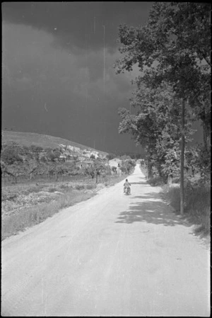 Road between Vicalvi and Sora, Italy, World War II - Photograph taken by George Kaye
