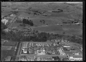 Taihape, Rangitikei district, showing houses and commercial premises including Cascade Brewery
