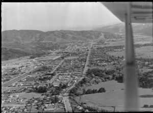 View south to the suburbs of Heretaunga and Silverstream with Fergusson Drive and Trentham Park in foreground, Upper Hutt City, Wellington Region