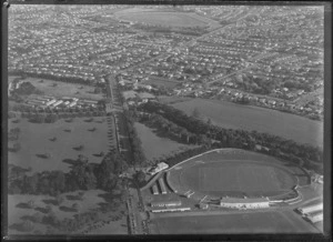 One Tree Hill Borough Council area and Greenlane West Road with rugby grounds and Cornwall Park with Military Hospital, looking to Ellerslie Racecourse, Auckland City