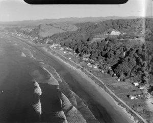 Ohope Beach, Bay of Plenty District, including housing