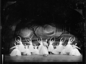 Photograph of New Zealand Ballet Company 1966 production of Les Syphides