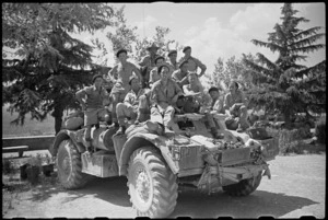 New Zealand Divisional Cavalry in Castiglion Fiorentino, after deployment in Lignano, Italy, World War II - Photograph taken by George Kaye