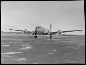 Aircraft VH-TAD DC-4-1009 McDouall Stuart, TAA (Trans Australia Airlines), unidentified location