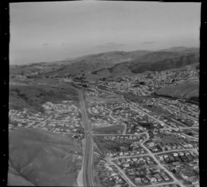 View over Tawa Flat with the Porirua-Johnsonville Motorway, Linden Primary School and the communities of Raroa Park, Linden, Tawa and Redwood, Wellington City