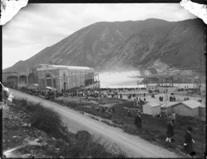 Crowd at the Waitaki hydro-electric power station and spillway