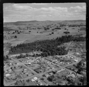 View over the town of Ohakune with Goldfinch Street and the Farmers Co-Op building, Manawatu-Whanganui Region