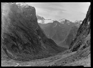 Road to Milford Sound, Fiordland National Park