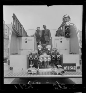 Mayor Frank Kitts and Councillor W Nankervis looking at a fire engine