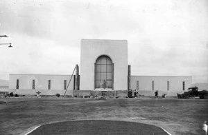 Wellington Provincial Centennial Memorial under construction, Petone