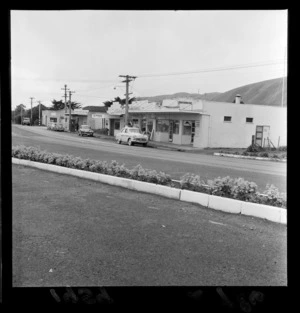 Main Road, Paraparaumu, Kapiti Coast district, showing with business premises including a fish and chips shop, butcher, and furniture store of JD Davidson Ltd