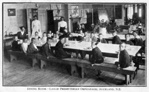 Children and staff inside the dining room at the Leslie Presbyterian Orphanage in Auckland - Photographer unidentified