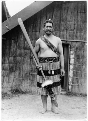 Potanga Waiata of Koriniti, Wanganui River - Photographer unidentified
