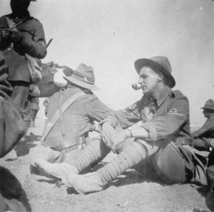 Frank Campbell and other New Zealand soldiers, Egypt