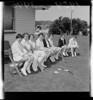 Unidentified women's cricket team, probably in the Wellington region