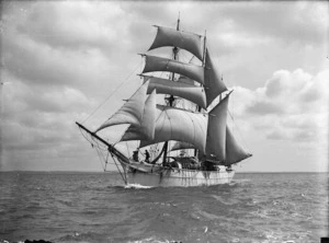 Sailing ship Ysabel