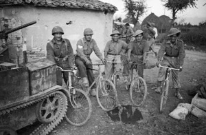 Kaye, George, b 1914 (Photographer) : Unidentified World War 2 soldiers of the Maori Battalion on bicycles at Gambettola, Italy