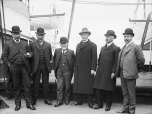 Group on board the ship Corinthic, upon the return of William Hall-Jones