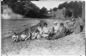 Creator unknown :Photograph of group picnicking on the beach at Poraiti, Napier