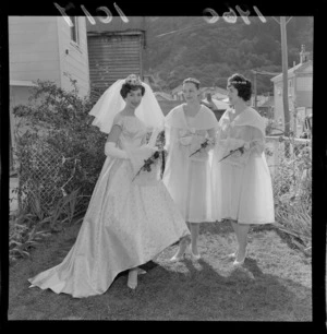 Bride, Miss Josephine Brodie with her attendants, on her wedding day