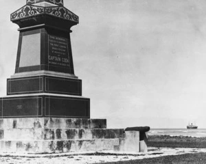 Hill, Ivon Johnstone, 1897-1962 :Memorial to Captain Cook