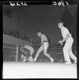 Boxing, Samoan Tuna Scanlan verses Australian Tommy Collins, Wellington Town Hall, Wellington City